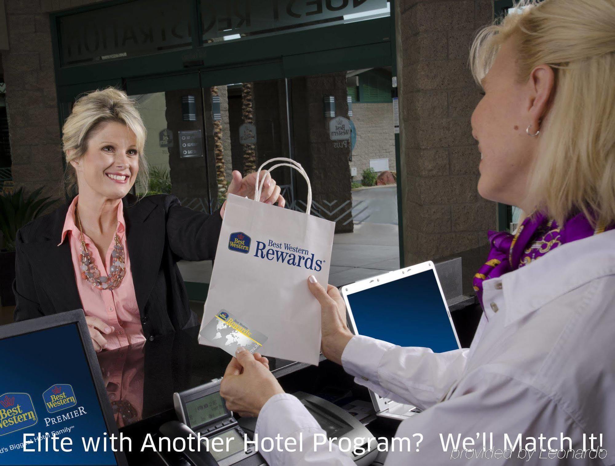 Best Western Plus A Wayfarer'S Inn & Suites Кингман Екстериор снимка